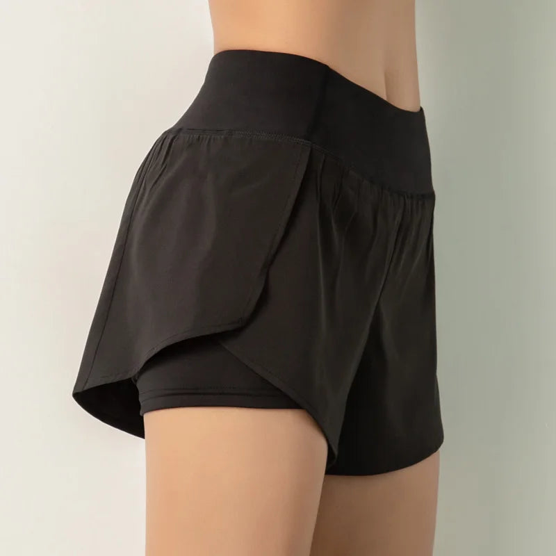 Women's Non See-Through Quick Dry Breathable Yoga Shorts with Side Pockets Summer Running Gym Workout Athletic Hot Pants
