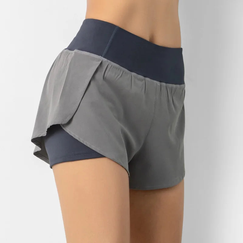 Women's Non See-Through Quick Dry Breathable Yoga Shorts with Side Pockets Summer Running Gym Workout Athletic Hot Pants