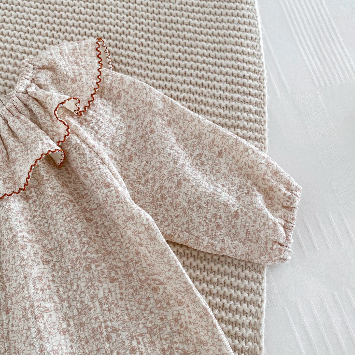 Baby Girls Chiffon Fabric Long Sleeves Frilled Collar Floral Prints Infant Romper